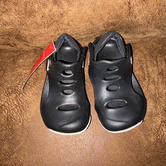 Nike Other - Nike Black and White Baby Sandals